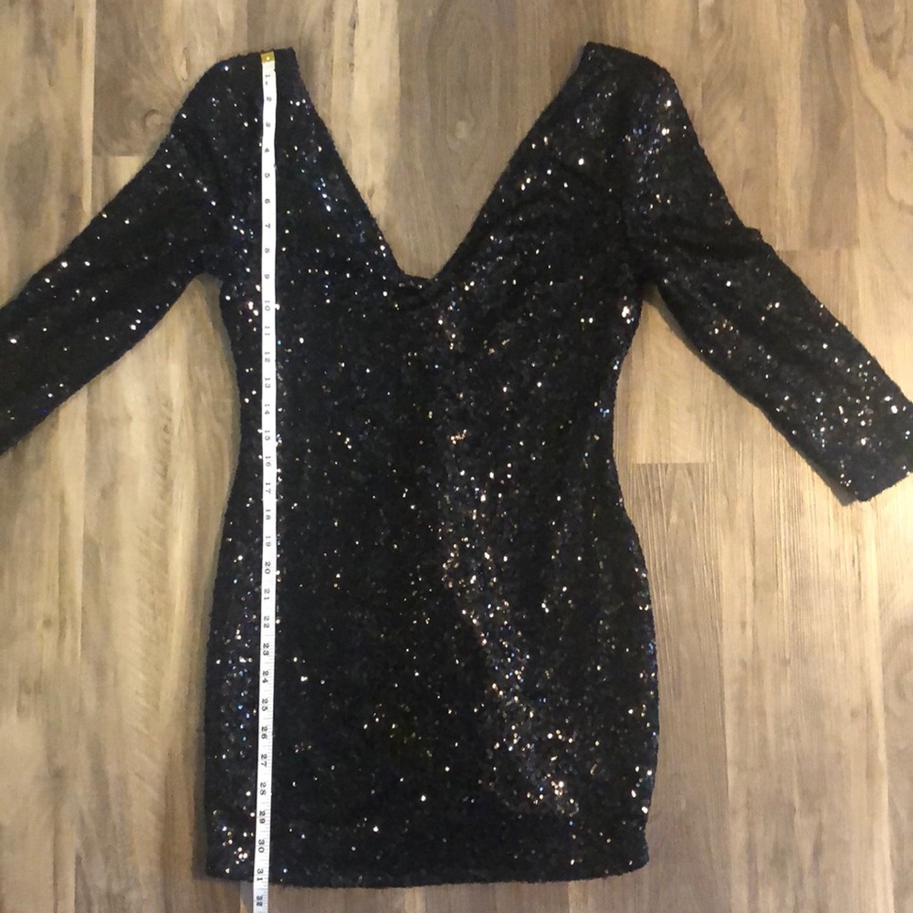 *SOLD ON FB MKT* Cals 3/4 Sleeve Sequin Mini Dress - Picture 2 of 8